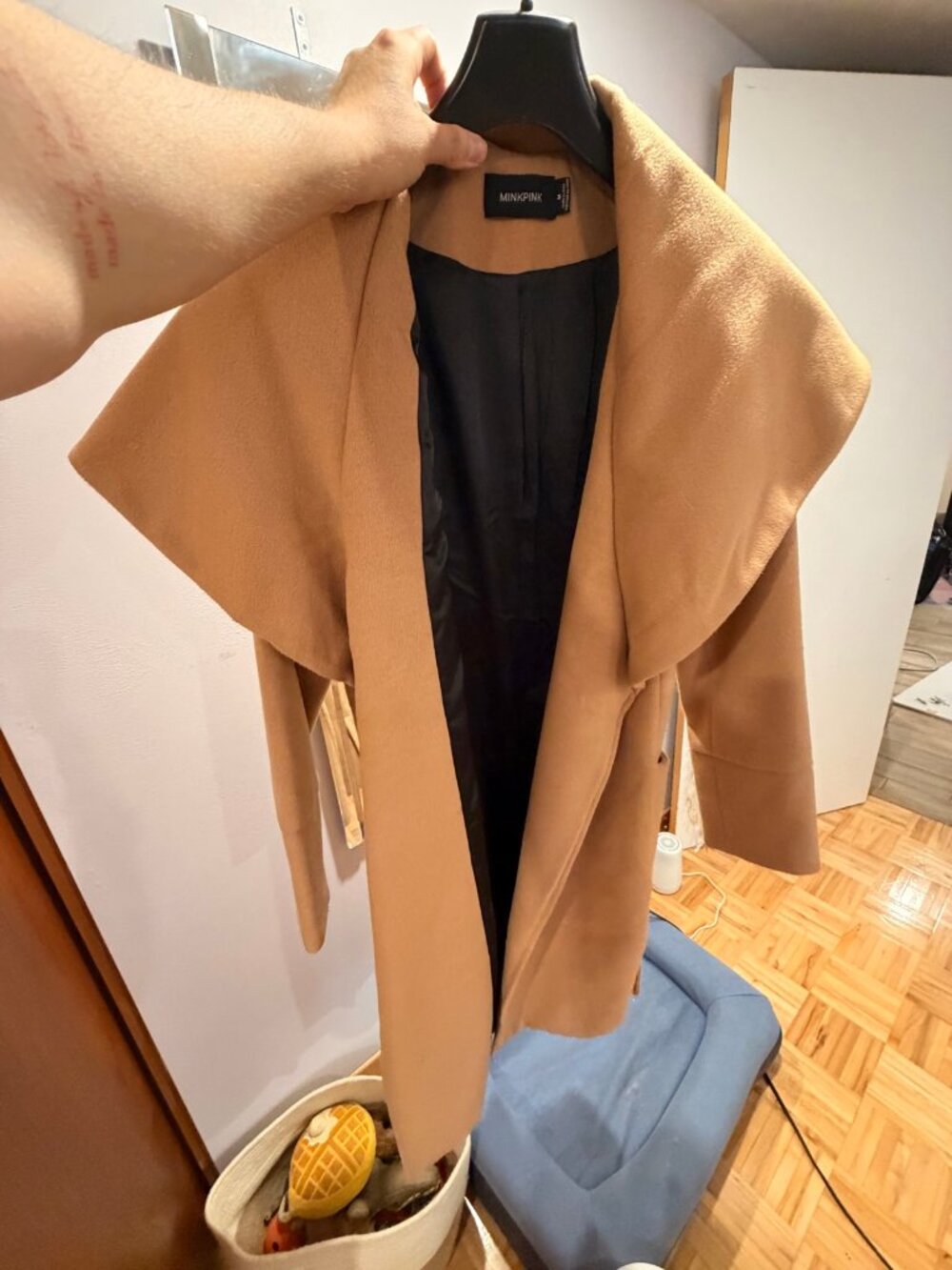 MinkPink Camel Wrap Coat with Belt and Cascade Collar – XS